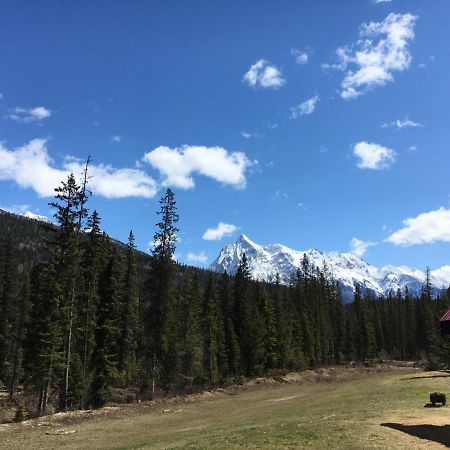 Yoho Chalets Βίλα Golden Εξωτερικό φωτογραφία