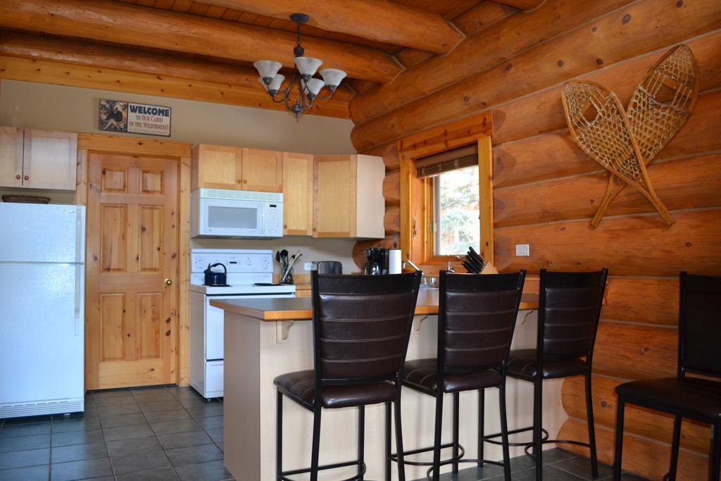 Yoho Chalets Βίλα Golden Εξωτερικό φωτογραφία