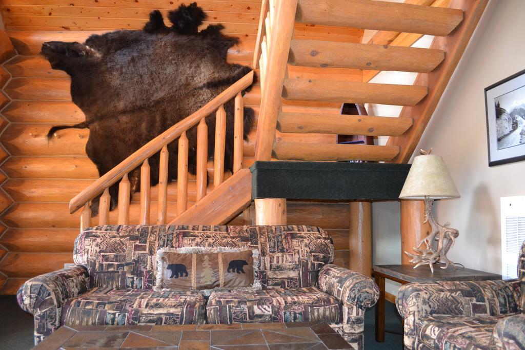 Yoho Chalets Βίλα Golden Εξωτερικό φωτογραφία